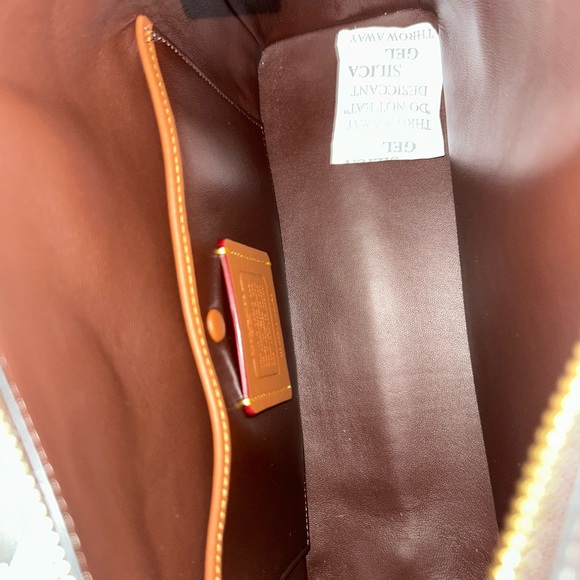Coach Lola shoulder bag in Maple EUC - Picture 9 of 11